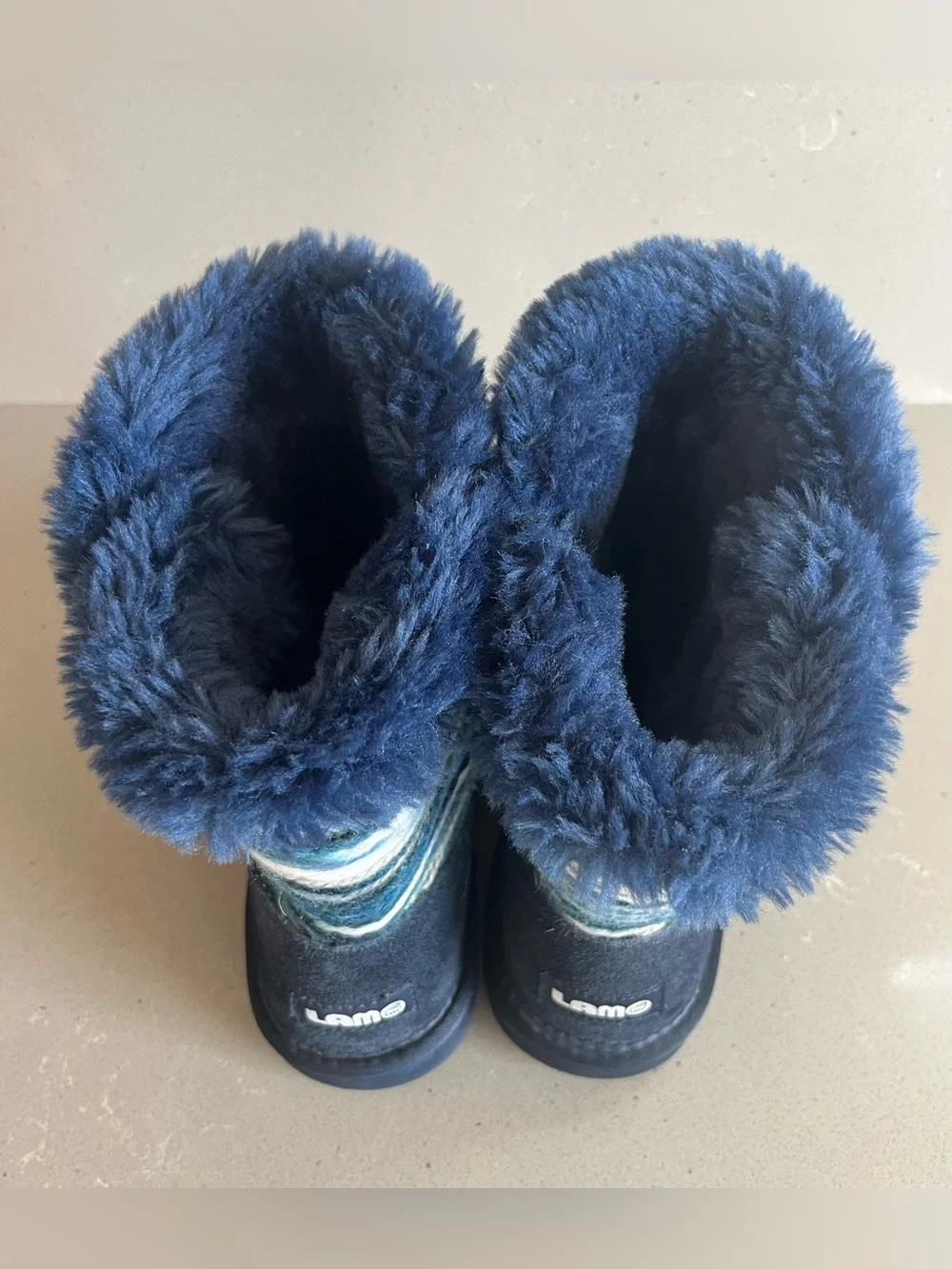 Lamo Suede Water Resistant Boots Willow Faux Fur Lining Blue Women’s 6